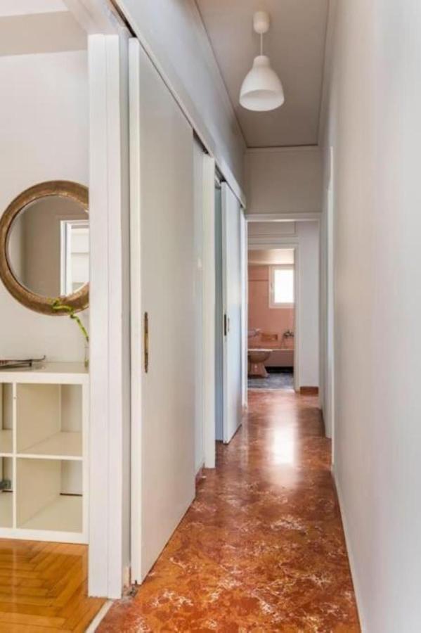 Spacious Renovated Flat In The Athens Riviera Εξωτερικό φωτογραφία