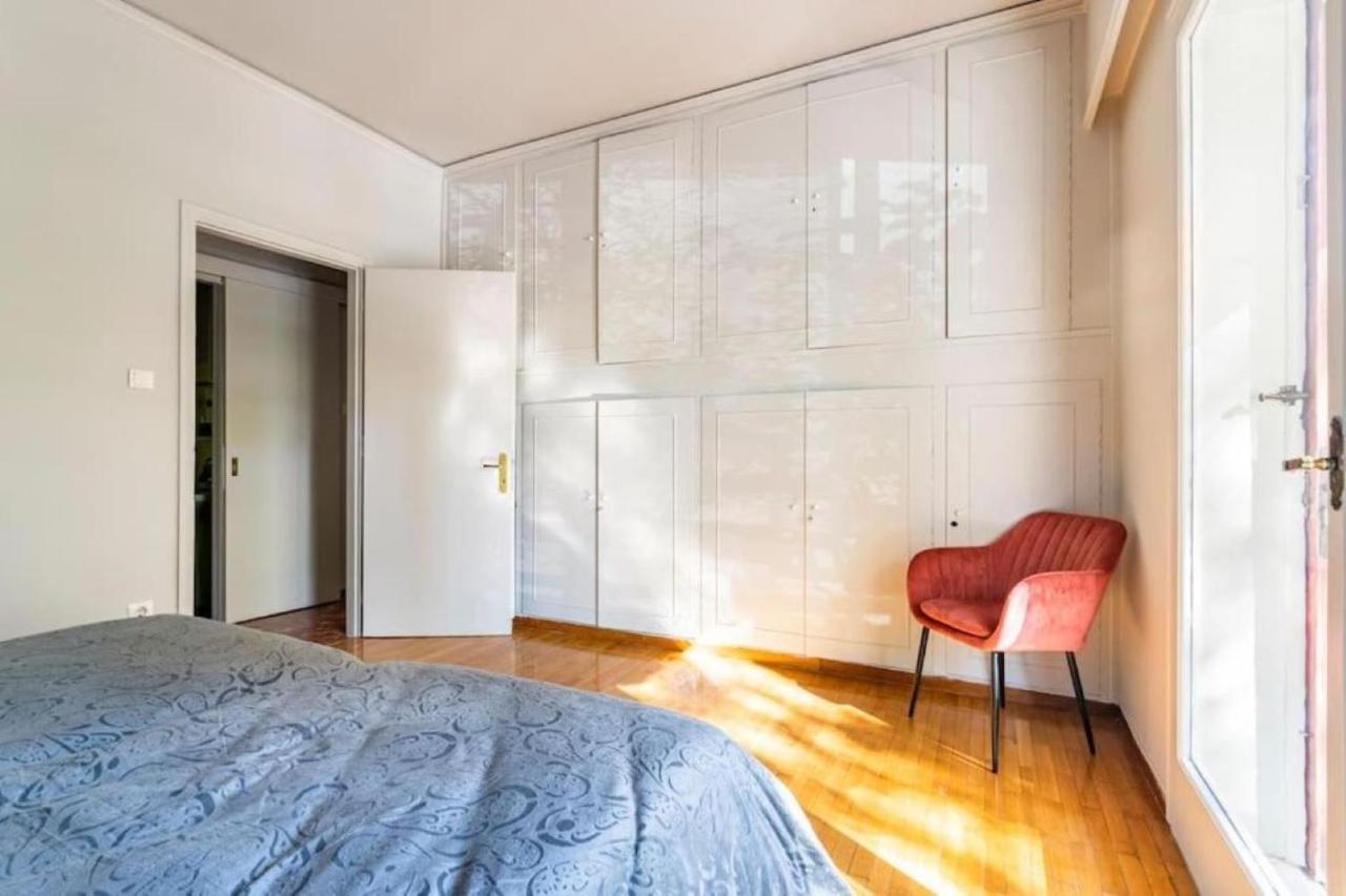 Spacious Renovated Flat In The Athens Riviera Εξωτερικό φωτογραφία