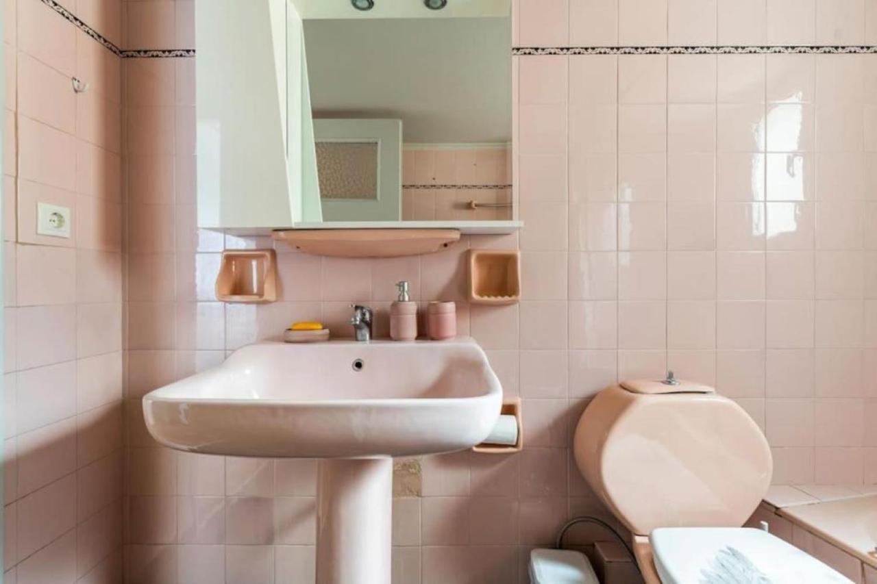Spacious Renovated Flat In The Athens Riviera Εξωτερικό φωτογραφία