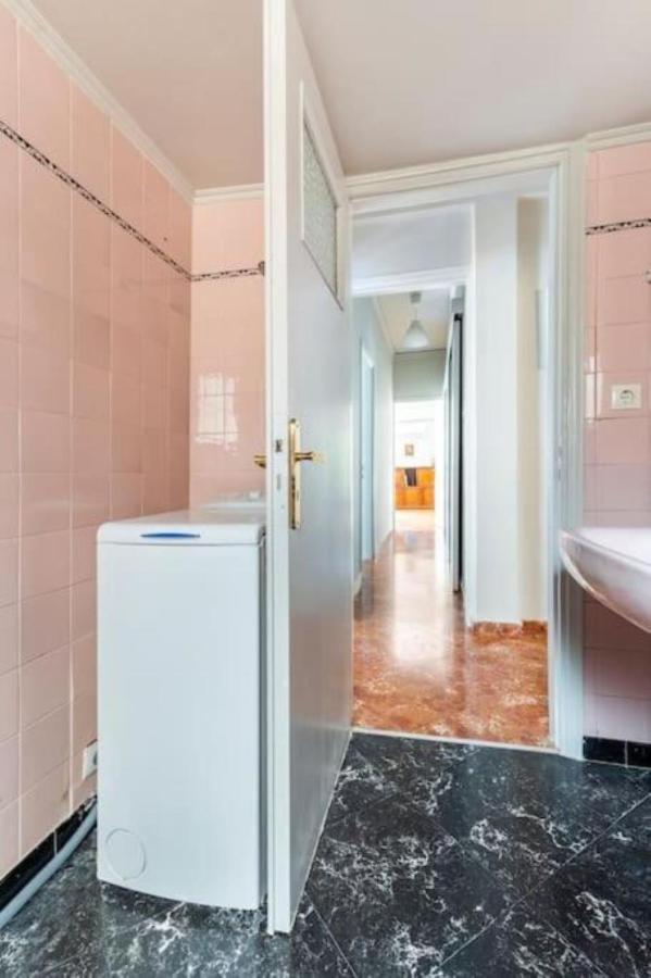 Spacious Renovated Flat In The Athens Riviera Εξωτερικό φωτογραφία